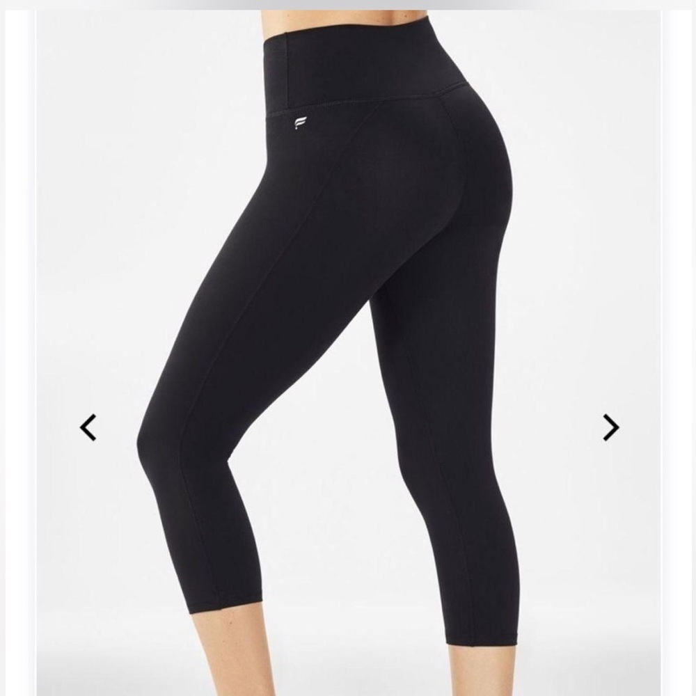 Fabletics Power Hold Leggings – Black – Size Medium